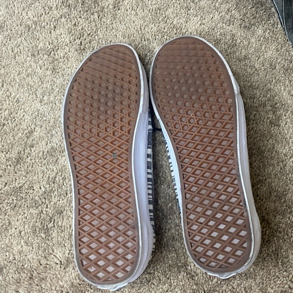 Vans - Picture 5 of 5